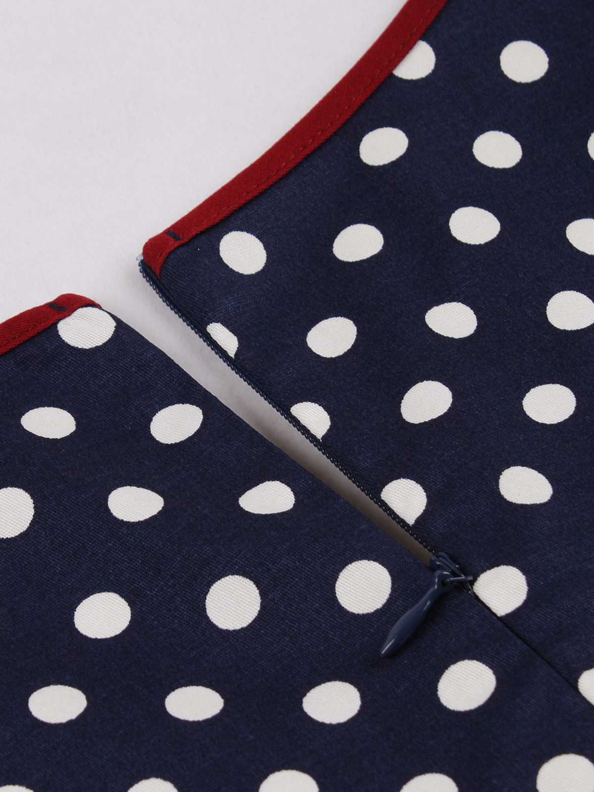 1950er Kontrast Polka Dot Geknöpftes Kleid